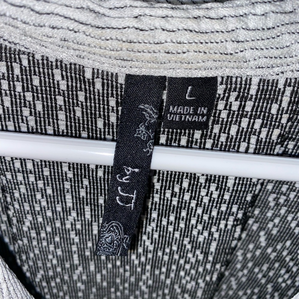 cute and chic jacket - Picture 2 of 2